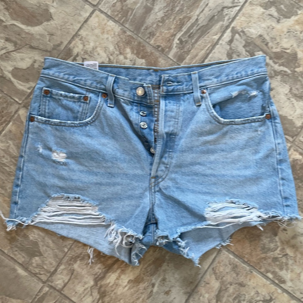 Levi’s Women’s Jean Shorts waist: 32